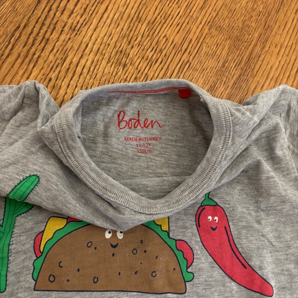Mini Boden good used condition - t-shirt with fun print - 11/12 - Picture 2 of 2